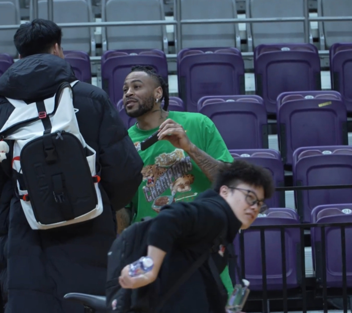 徐昕加盟广州后首战引关注 辽宁迎战强敌展现实