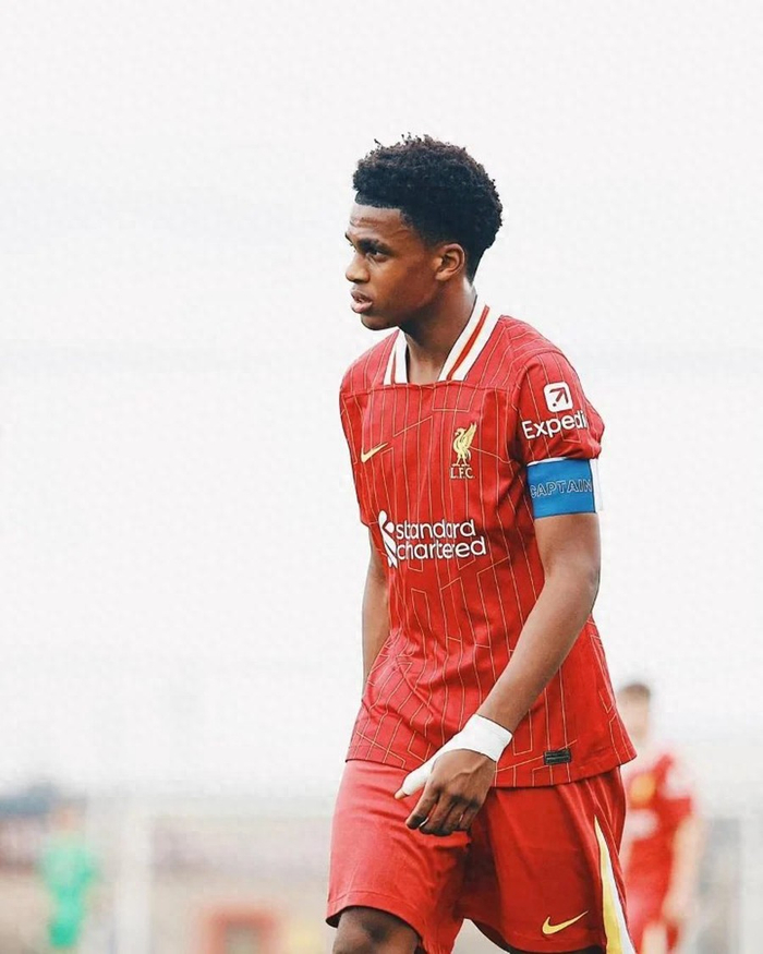 曼联瞄准利物浦青训新星约瑟夫 纽卡拒卖核心吉