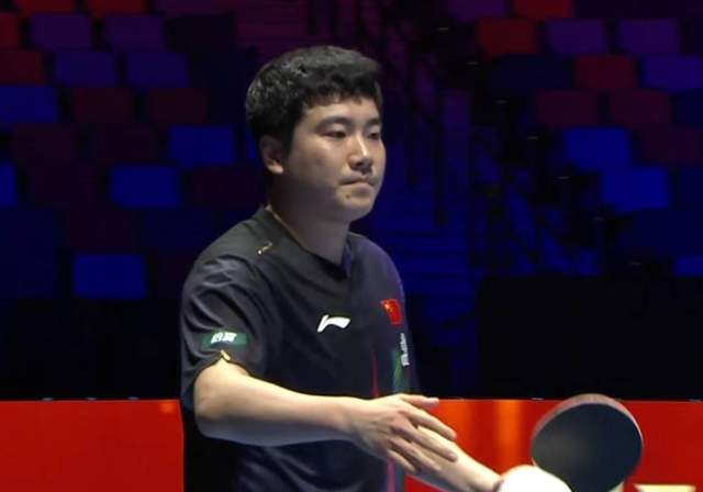 梁靖崑爆冷负西福恩特斯 世界杯小组赛首败引发