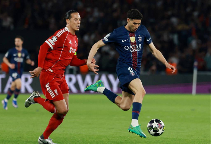 巴萨红牌惨败马竞 阿尔瓦雷斯破纪录助球队客场