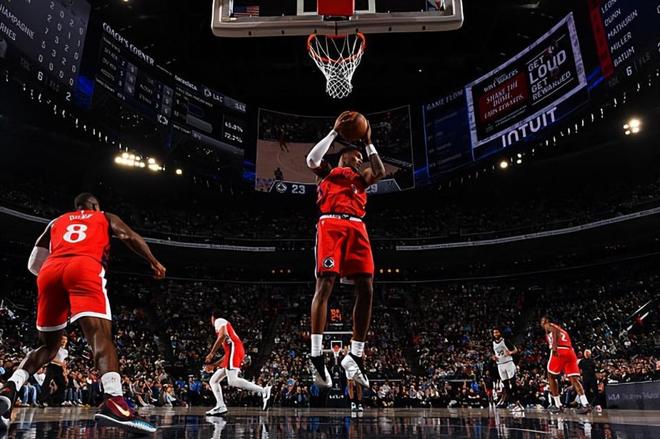 马刺11连胜轻取快船 马瑟林数据亮眼却暴露短板